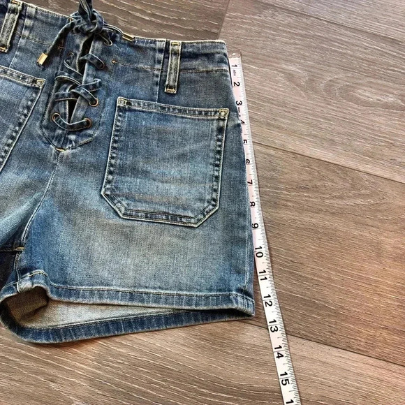 Nili Lotan Romance Lace Up Denim Jean Shorts Faded Wash Size 25 - Picture 10 of 12